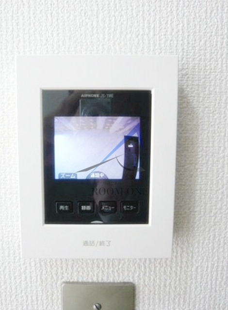 赤坂レジデンシャルホテルのセキュリティ|モニター付インターホンです。