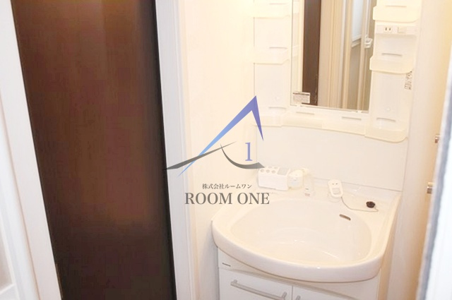 ボアレジデンスの洗面所|独立洗面台です。