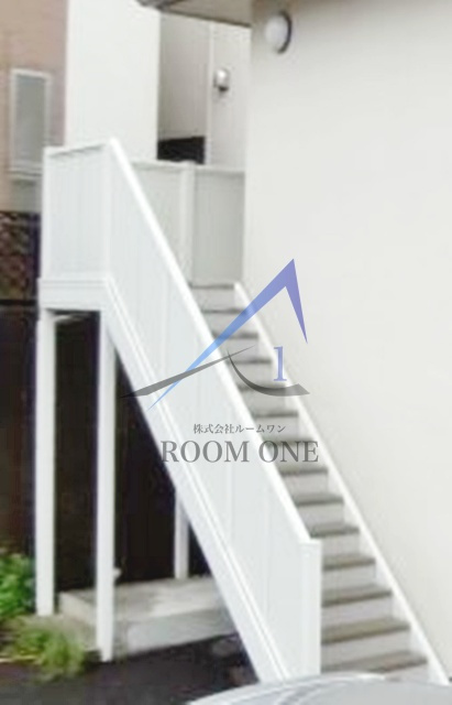 アルブル上大岡壱番館のその他共用部分|共用階段です。