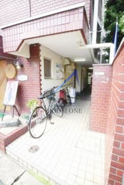 メゾンドリベルテのエントランス|エントランスです。