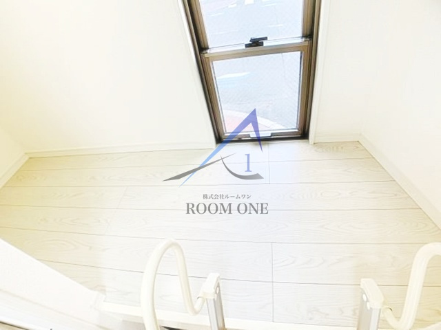 ソレイユ　アンの居間・リビング|洋室のお部屋です。