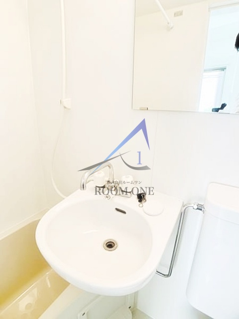 ソレイユ　アンの洗面所|洗面台です。