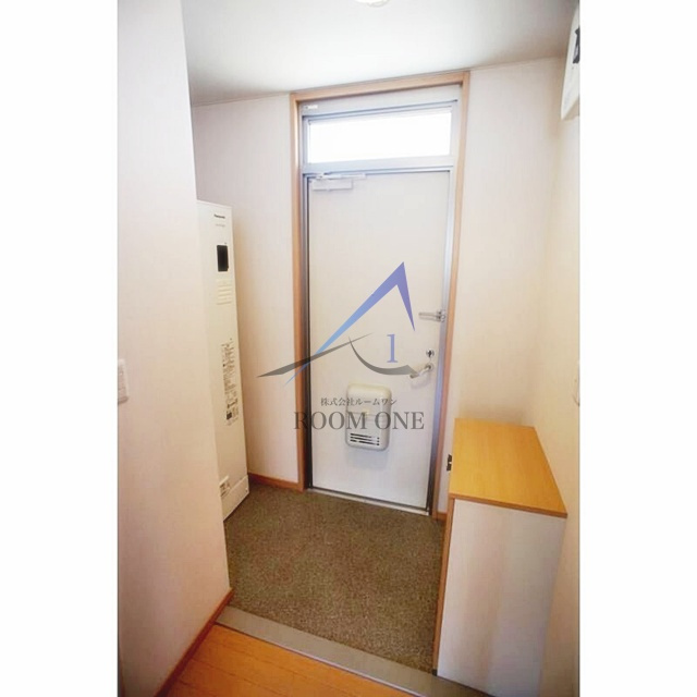 S・シャトルの玄関|玄関です。