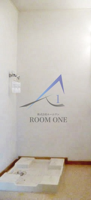 ハウス・ヴェールの設備|洗濯機置き場です。