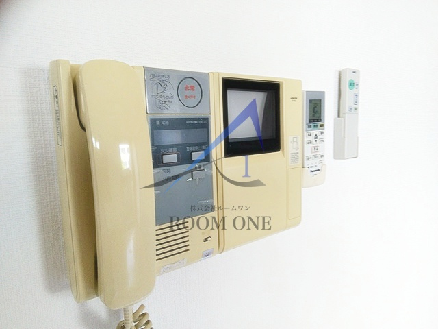ロイヤルアメニティー西戸山のセキュリティ|モニター付きインターホンです。