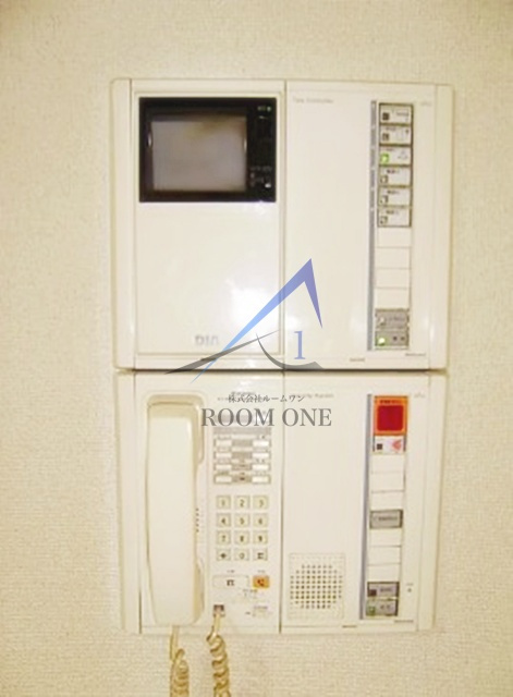 ダイアパレス上野のセキュリティ|インターホン付きです。