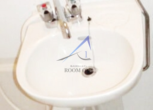 ダイアパレス上野の洗面所|洗面台です。