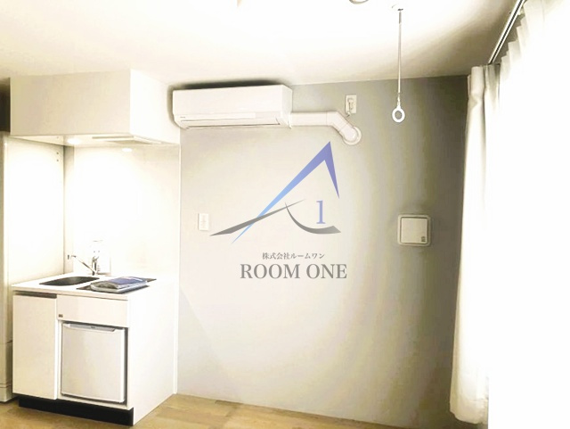 エンシス　ウエノサクラギの居間・リビング|洋室のお部屋です。