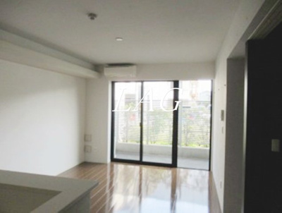 【居間・リビング】 | ラフィーネブラン | 洋室のお部屋です。