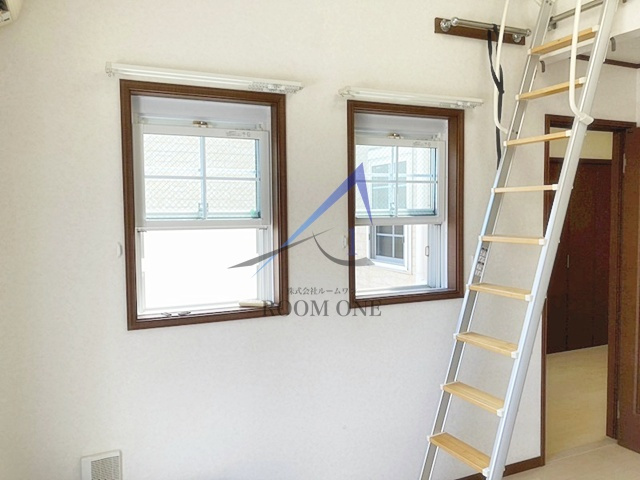 マスコットパレス