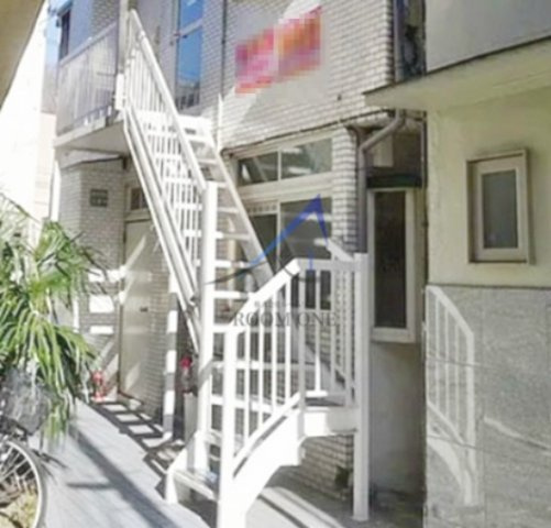 ホワイトハウスのエントランス|エントランスです。