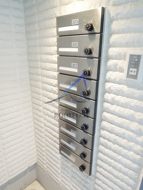 フェリーチェ東高円寺Ⅲのその他共用部分|集合ポストです。