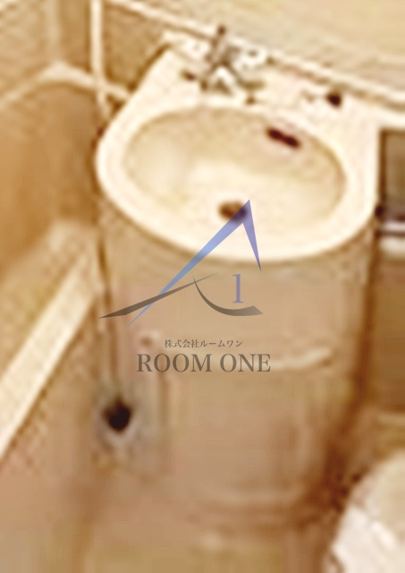 西新宿第２ローヤルコーポ齋藤ビルの洗面所|洗面台です。