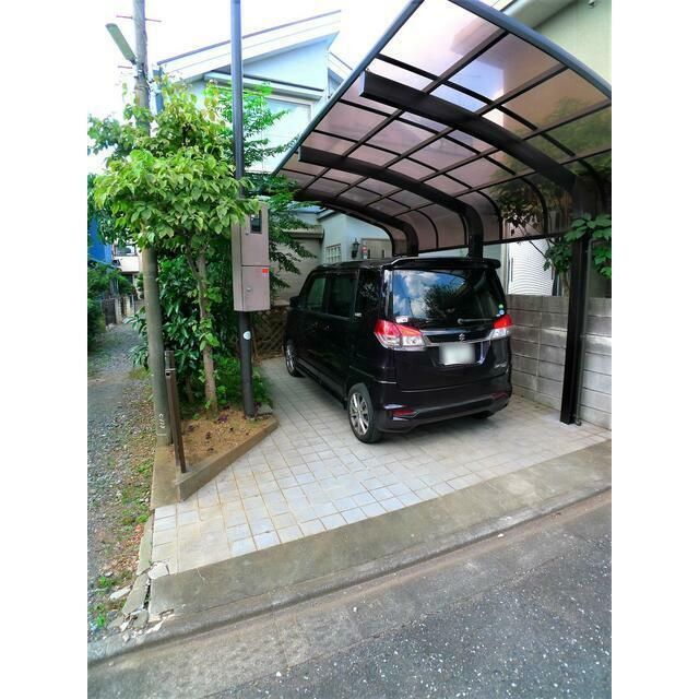 ミレ栄町の駐車場