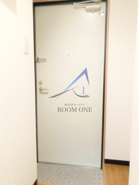 ダイヤモンドビル東日本橋第三の玄関|玄関です。