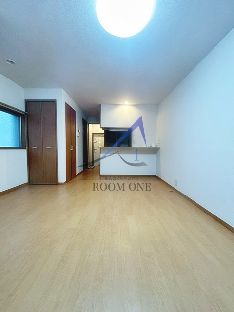 ワンオーワンの居間・リビング|洋室のお部屋です。