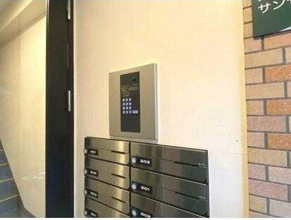 ＲＯＯＭサンセットタウンのエントランス