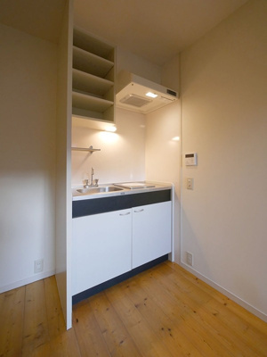 【キッチン】 | Apartment 典