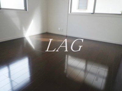 【居間・リビング】 | ウィスタリア | 洋室のお部屋です。