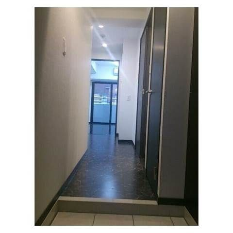 フェルクルールプレスト文京湯島の玄関