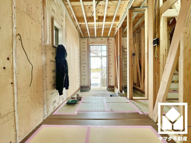 大津市堅田１丁目　3期　4号棟の居間・リビング|3月5日　現地写真更新