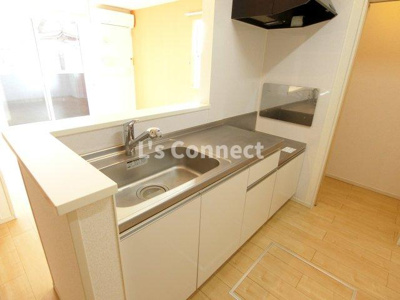 【キッチン】 | クワルツ・ド・ロッシュ龍 | ２口ガスコンロ設置可能な対面キッチンです。