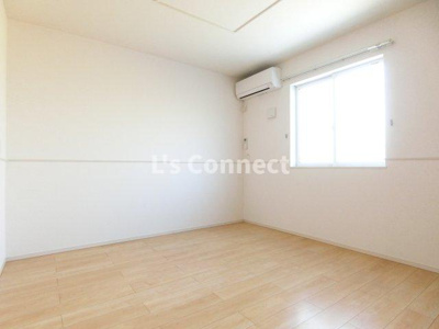 【その他】 | クワルツ・ド・ロッシュ龍 | 洋室にもエアコン付きです。