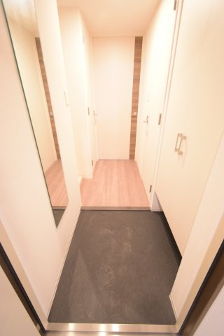 セレニテ桜川駅前プリエの居間・リビング