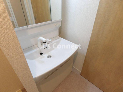 【洗面所】 | ソルカリーノ | 朝の支度もスムーズな独立洗面台。