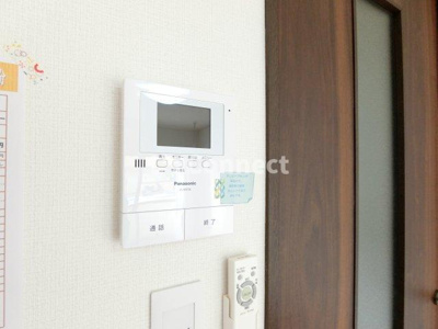 【セキュリティ】 | アクティブパレスカラフル | 突然の来客時もＴＶモニターホンでしっかり確認。