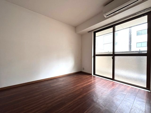 プレジール芝大門の居間・リビング