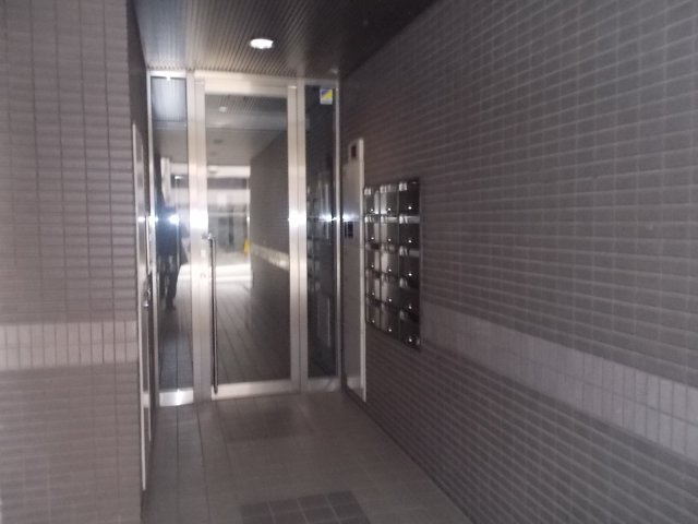 プレジール芝大門のエントランス