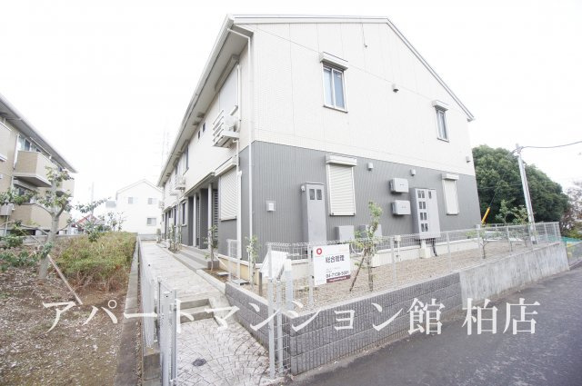 メゾンリッシュBの外観