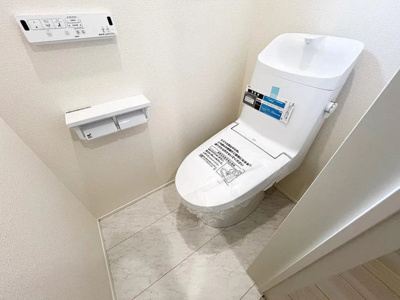 【トイレ】 | 高槻市唐崎中貸戸建住宅