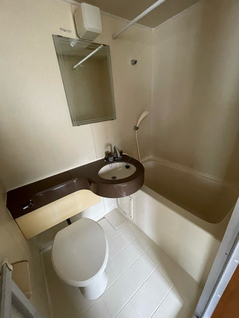 フローラルガーデンの浴室