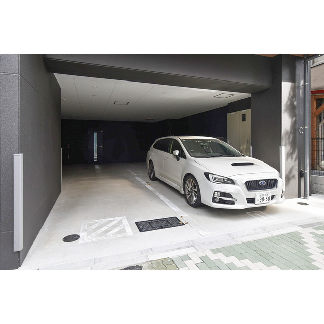 ArtizA金山の駐車場