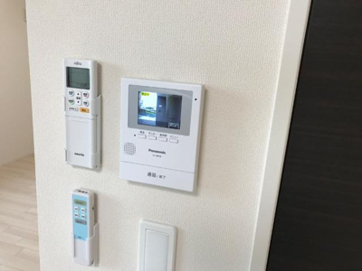 【内装】 | ルミナス | カメラ付インターホン