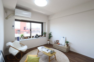 【居間・リビング】 | ワコーレ吉野町ガーデン | 家具・小物はイメージです