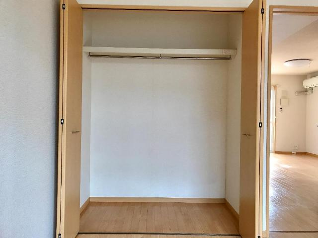 【収納】 | サザンウェイブ湘南 | 洋室クローゼット