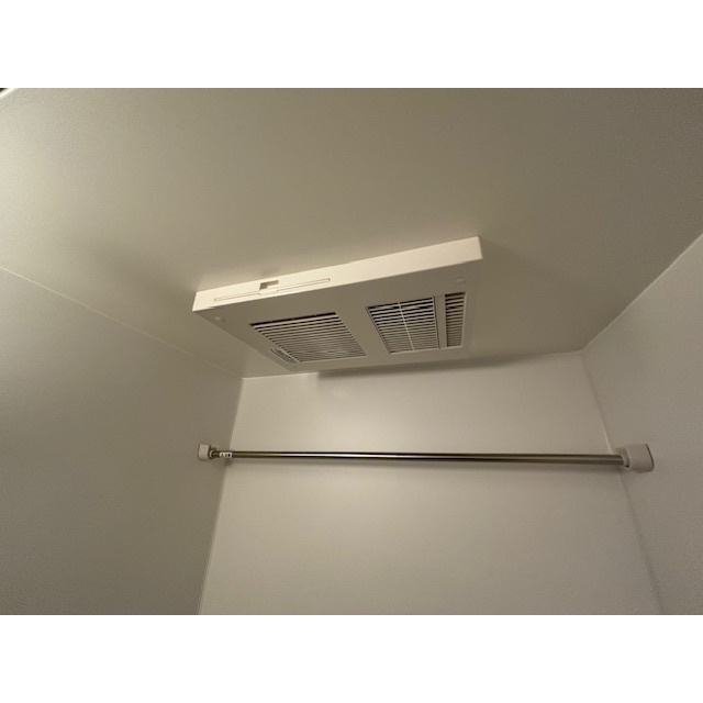 エスリード大阪フェリスの設備|室内洗濯機置場