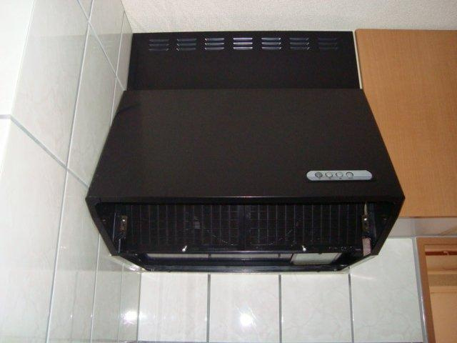 グローリアス・キャッスルⅡのキッチン|換気扇