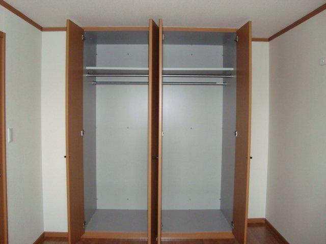 グローリアス・キャッスルⅡの収納|クローゼット