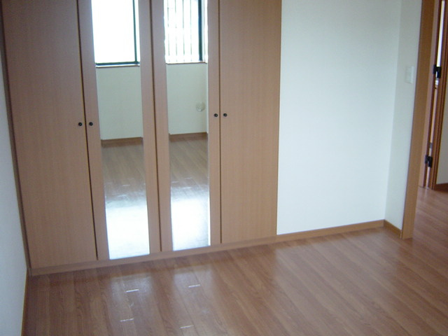 グローリアス・キャッスルⅡの内装|洋室