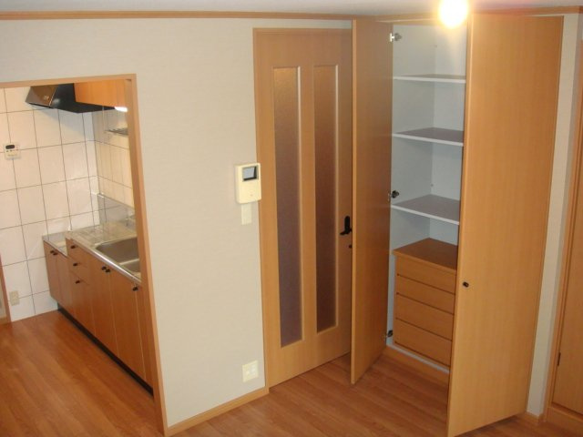 ティアラＡの収納|クローゼット