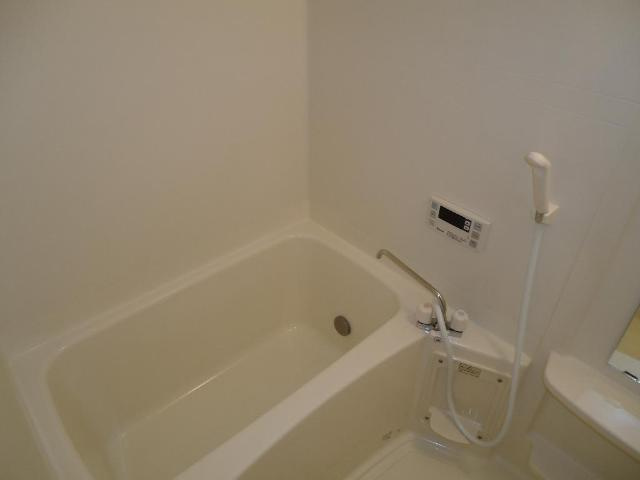 サンヴィレッジ　Ⅰの浴室|追焚付バス