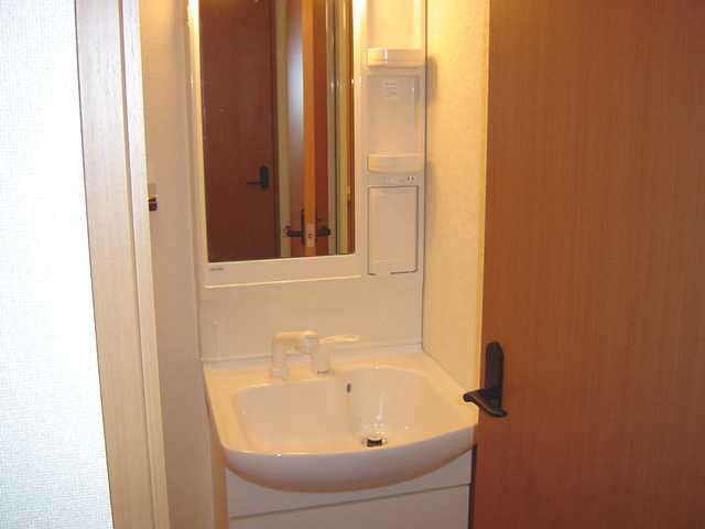 グリーンパークＢ棟の洗面所|洗髪洗面化粧台