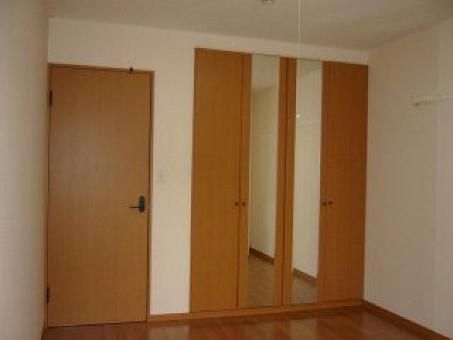 グリーンパークＢ棟の収納|クローゼット