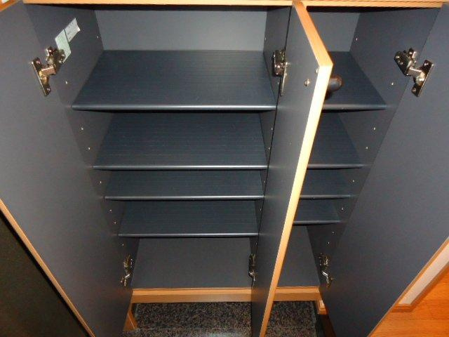 グリーンパークＢ棟の収納|下駄箱