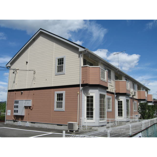 関市倉知のアパート