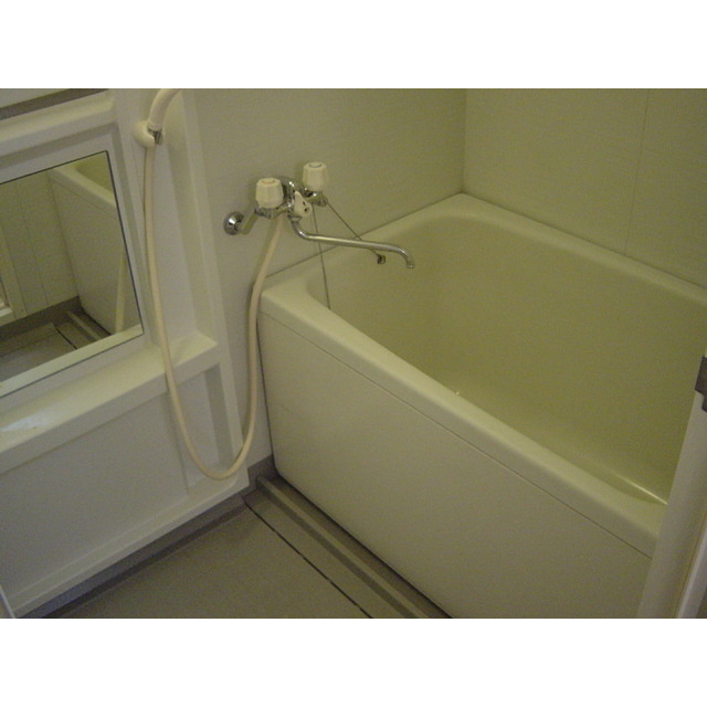 ＥＮＪＹＯ　Ⅱの浴室